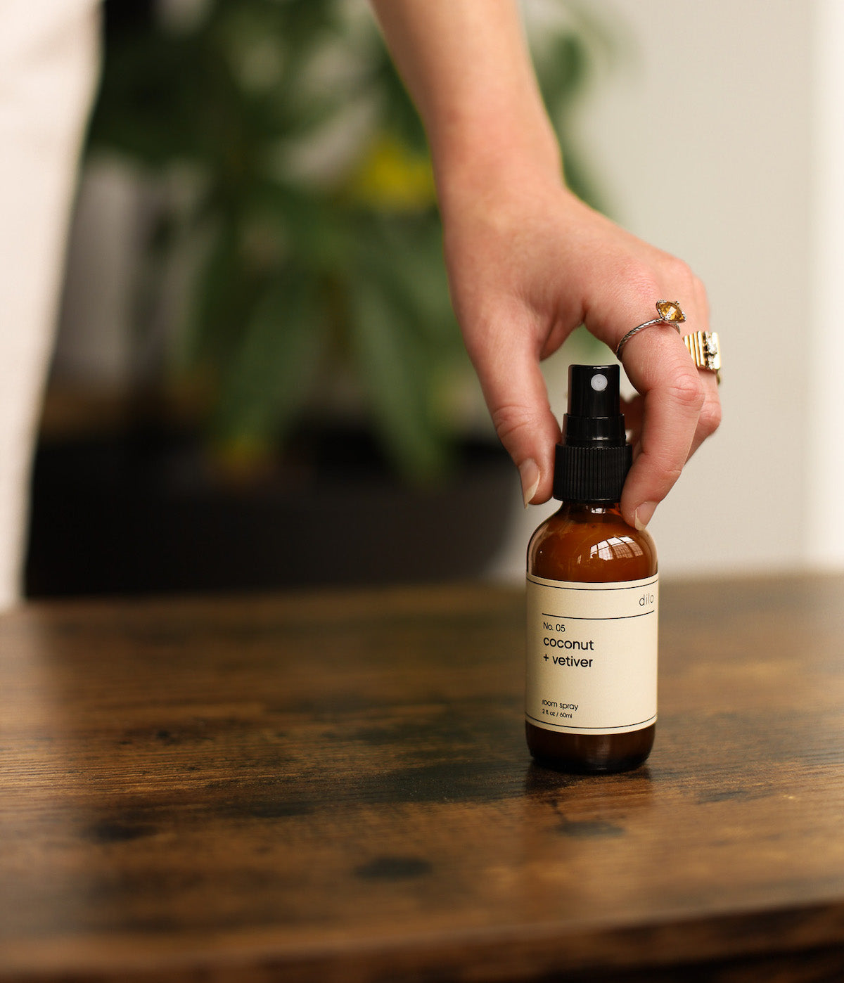 studio flora coconut palm room spray No. 05